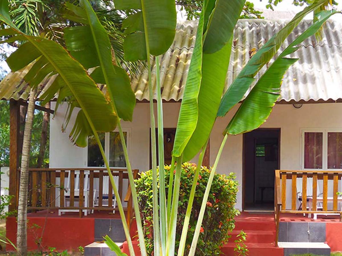 Hotel Village Vacances Awale Plage Grand-Popo Exteriör bild