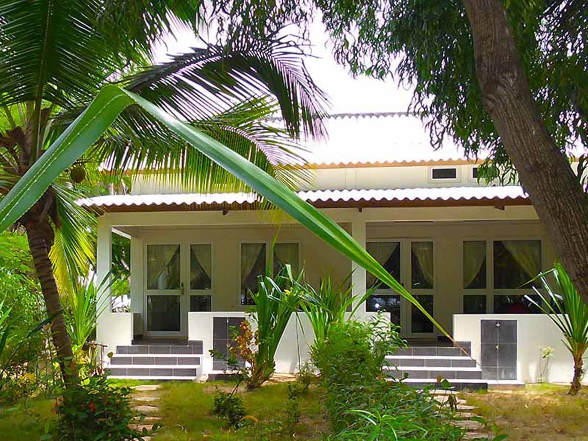 Hotel Village Vacances Awale Plage Grand-Popo Exteriör bild